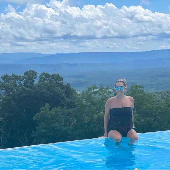 Meet your Posher, Staci - Picture 4 of 6